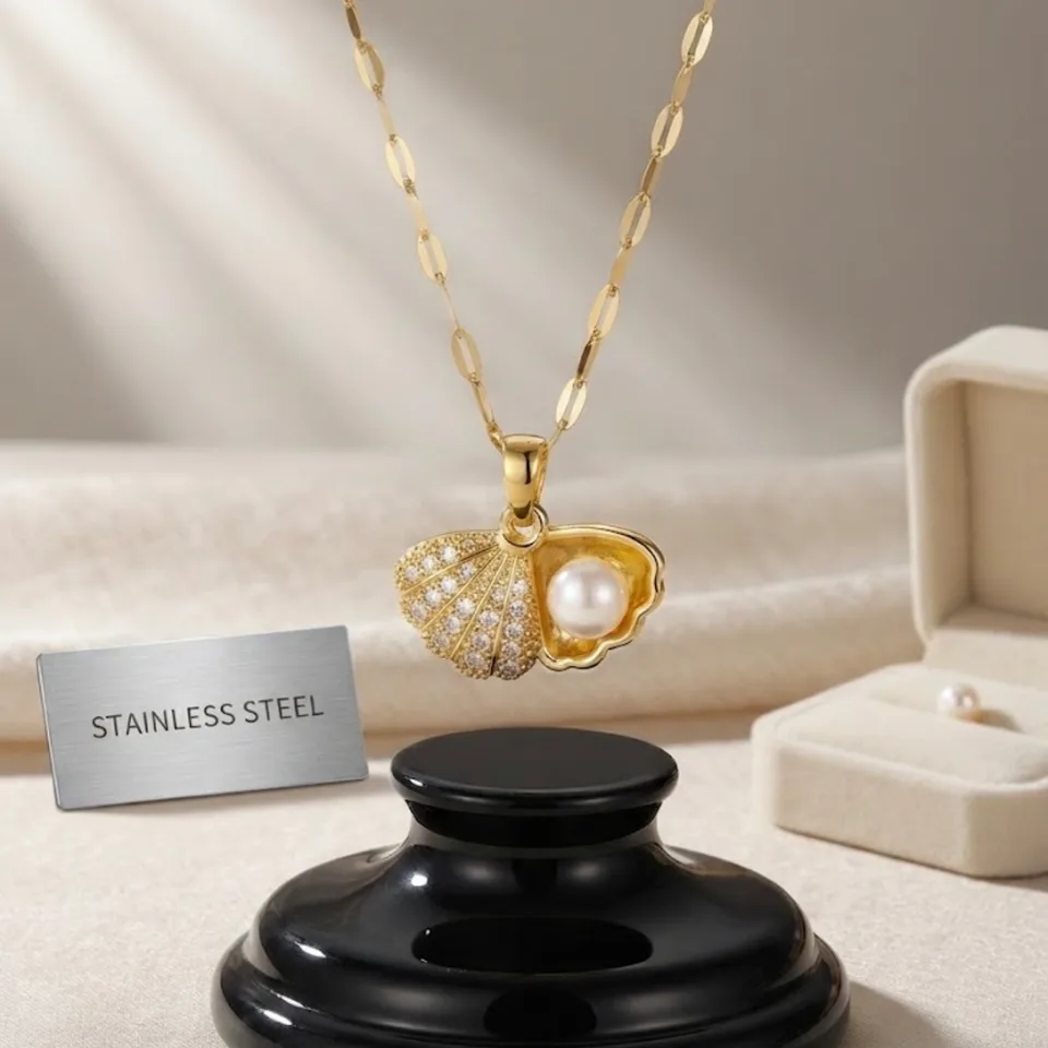 Anti Tarnish - Shell Pearl Chain Pendant
